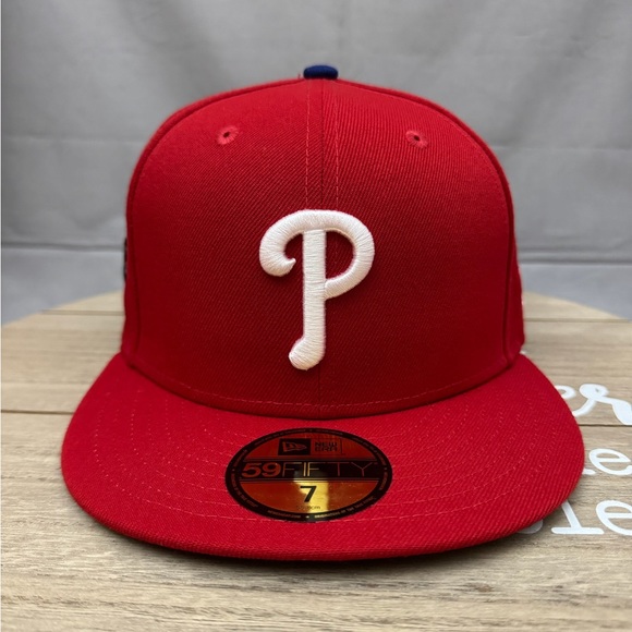 New Era 59Fifty Philadelphia Phillies World Series 2022 Fitted Hat Red Men’s 7 - Picture 1 of 6